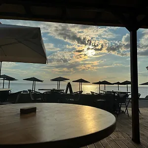 https://regos-resort-hotel.hotelschalkidiki.net